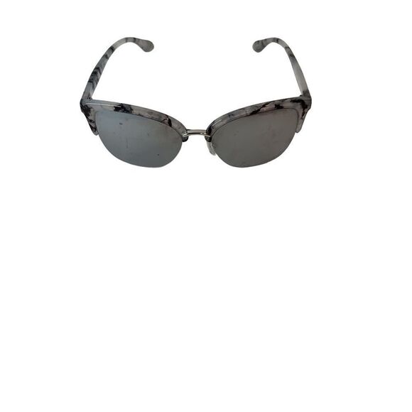 Black smoky marble arm with silver mirrored Cat Eye Sun Glasses - Picture 5 of 5
